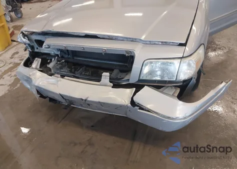 2010 Mercury Grand Marquis Ls (Fleet Only) from USA, damaged, VIN 2MEBM7FV7AX622007